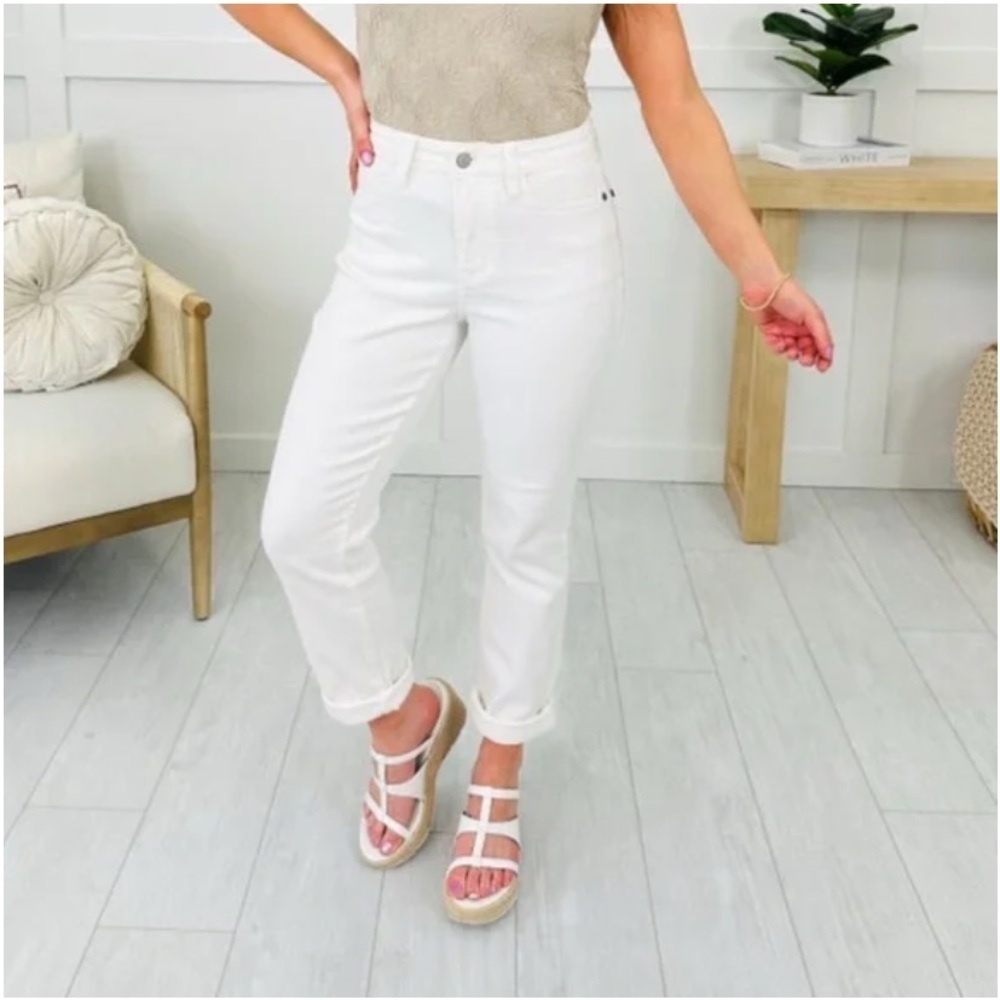 Judy Blue White Boyfriend Fit Kathleen High Rise Cuffed Jeans 26 - Picture 3 of 16